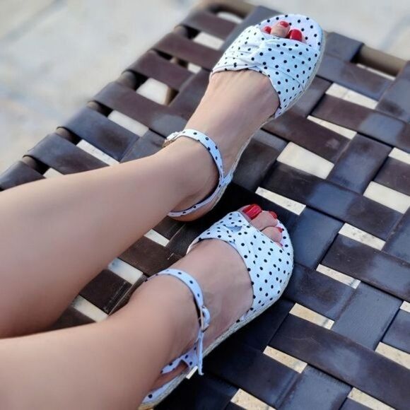 Women's Espadrille Open Toe Polkadot Ankle Strap Flat Sandals White Color - Picture 4 of 4
